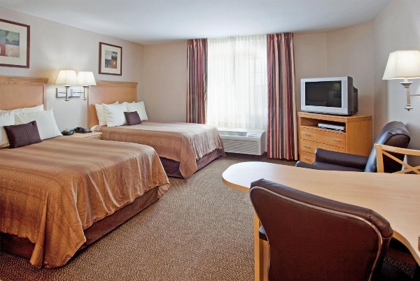 Candlewood Suites Junction City - Ft. Riley image 7